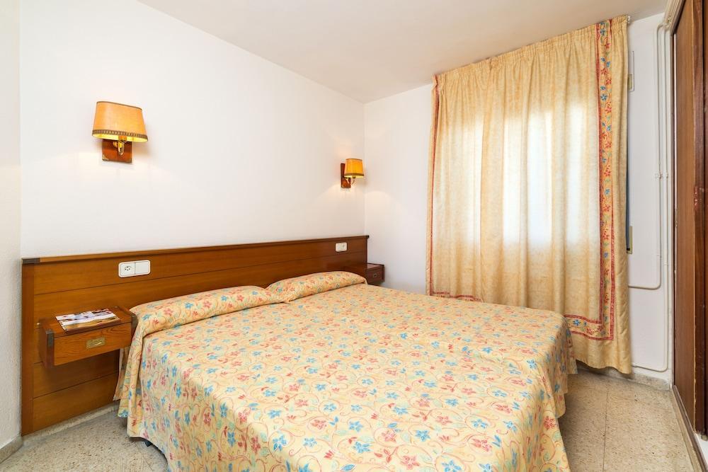 יורט דה מאר Apartamentos Guitart מראה חיצוני תמונה